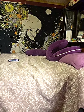 xXKnifeRiderXx online show from September 2025 01:37:02 AM