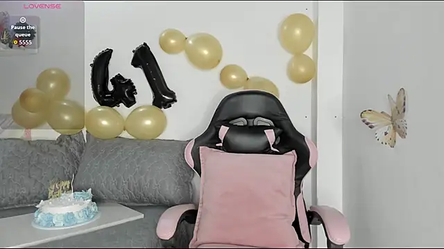 mari-ross online show from May 2026 02:16:02 AM