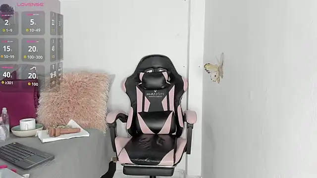 mari-ross online show from April 2026 02:04:02 AM