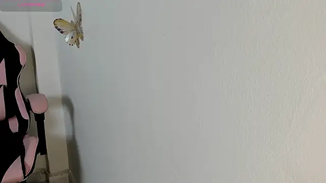 mari-ross online show from December 2025 01:28:01 AM