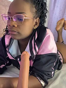 kendra smiitch online show from March 2026 02:49:02 AM