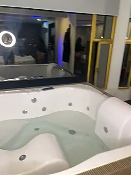 aphrodita hotaz online show from October 2025 04:13:01 AM