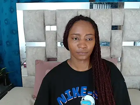 AmbarSmit online show from November 2025 07:36:02 PM