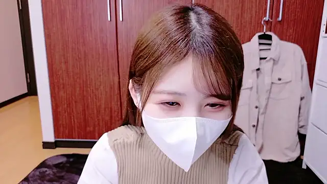 Snapshot of Ema_o0_chan chatting on October 2025 11:11:01 AM Ema o0 chan online show from October 2025 11:11:01 AM