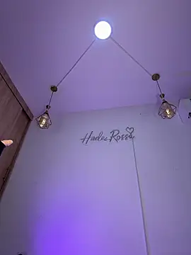 hade rosse online show from May 2026 03:39:02 PM