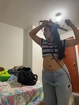 julieta rosee online show from April 2026 05:31:01 PM