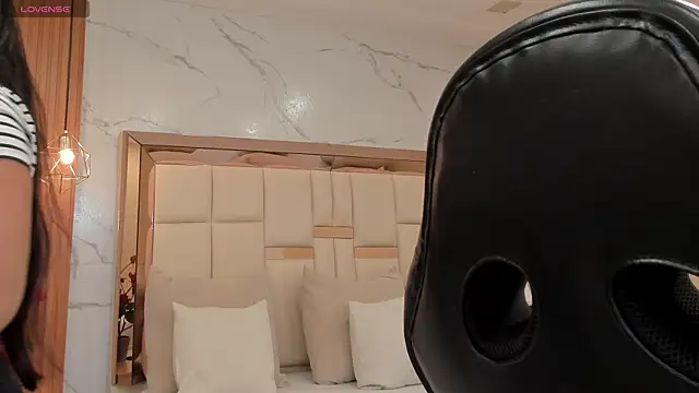 julieta rosee online show from December 2025 09:39:01 PM