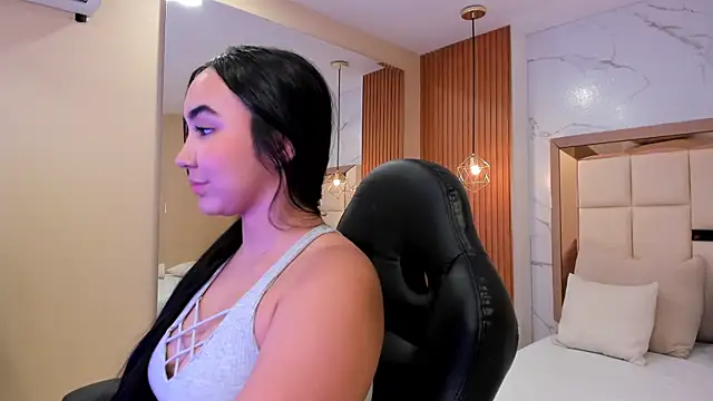 julieta rosee online show from October 2025 10:20:02 PM