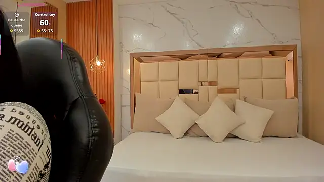 julieta rosee online show from November 2025 10:15:02 PM