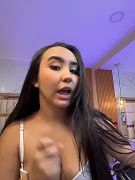 julieta rosee online show from April 2026 10:45:02 PM