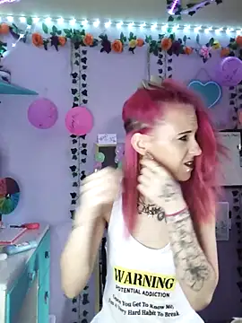 Snapshot of Purple2StayThnxx chatting on October 2025 01:32:01 PM Purple2StayThnxx online show from October 2025 01:32:01 PM