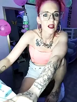 Snapshot of Purple2StayThnxx chatting on October 2025 11:06:02 PM Purple2StayThnxx online show from October 2025 11:06:02 PM