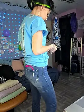 Purple2StayThnxx online show from March 2026 05:58:01 PM