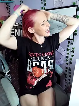 Purple2StayThnxx online show from November 2025 04:21:02 PM