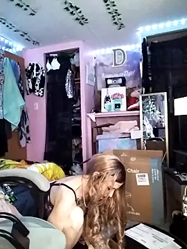 Purple2StayThnxx online show from February 2026 05:29:01 AM