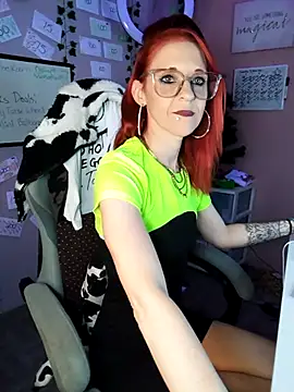 Purple2StayThnxx online show from November 2025 10:54:02 PM