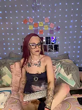 Purple2StayThnxx online show from May 2026 12:25:01 AM