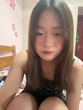 Snapshot of CoCo-s chatting on November 2025 04:33:02 PM CoCo-s online show from November 2025 04:33:02 PM