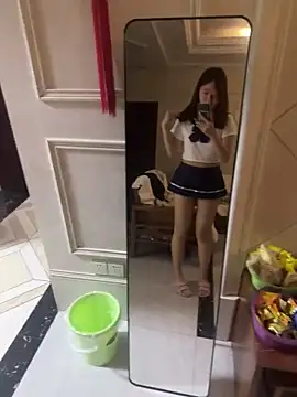 Snapshot of CoCo-s chatting on October 2025 02:14:02 PM CoCo-s online show from October 2025 02:14:02 PM