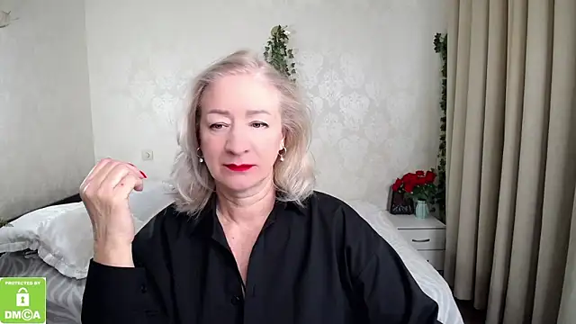 hunters woman online show from March 2026 07:48:02 AM