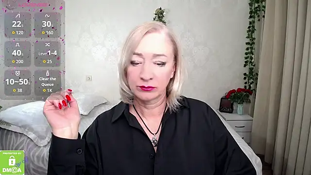 hunters woman online show from November 2025 03:26:01 PM