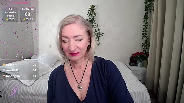 hunters woman online show from November 2025 02:23:02 AM