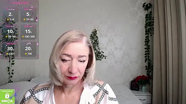 hunters woman online show from November 2025 01:59:01 PM