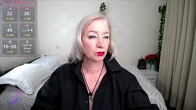 hunters woman online show from June 2026 04:52:01 PM