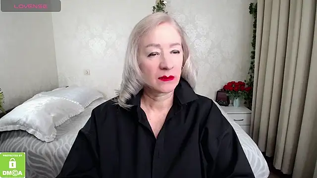 hunters woman online show from February 2026 05:04:01 PM