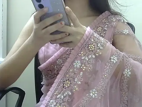 Simranjeet kaur26 online show from October 2025 03:00:02 PM