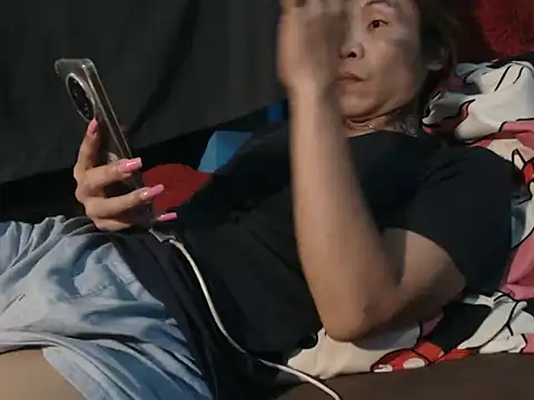 YourTopweng online show from November 2025 09:57:01 AM