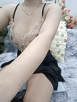 Lyly-2k5 online show from May 2026 02:00:01 AM