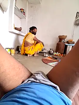 RAYI Queen 3 online show from October 2025 03:40:02 AM