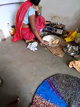 RAYI Queen 3 online show from October 2025 03:07:02 AM