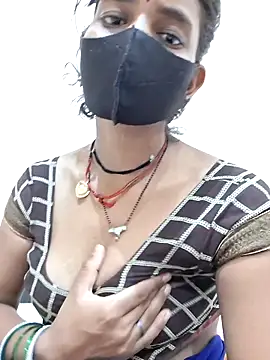 RAYI Queen 3 online show from September 2025 08:52:01 PM