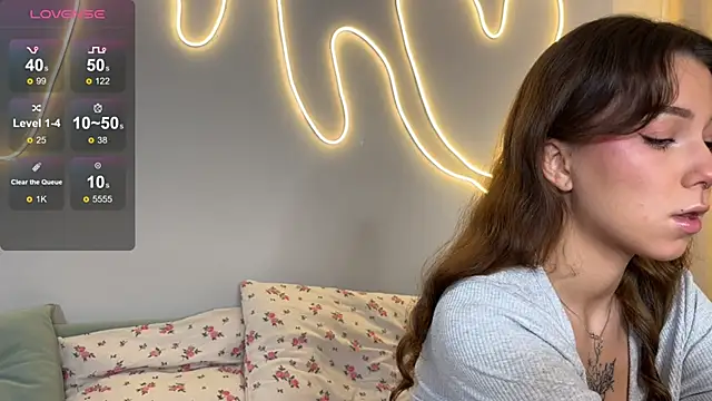 Eva Collinss online show from October 2025 01:26:02 AM