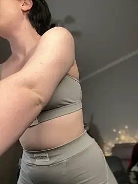 RinaShy online show from November 2025 05:07:01 AM