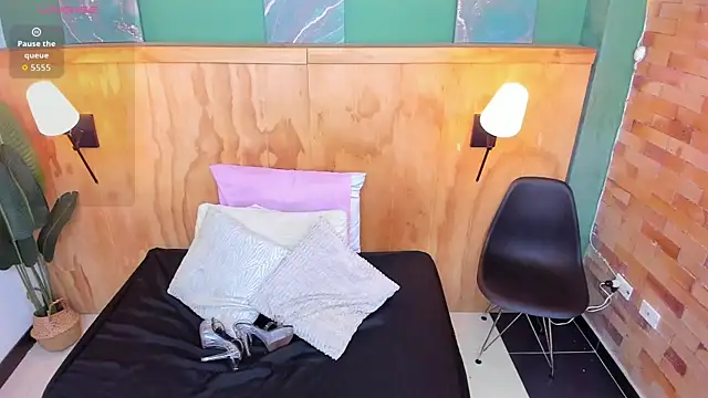 milavega  online show from March 2026 12:38:01 PM