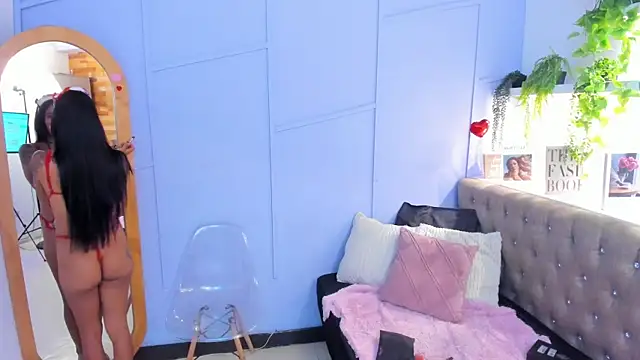 milavega  online show from April 2026 03:19:01 PM