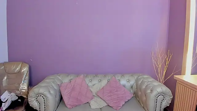 milavega  online show from October 2025 11:54:01 AM