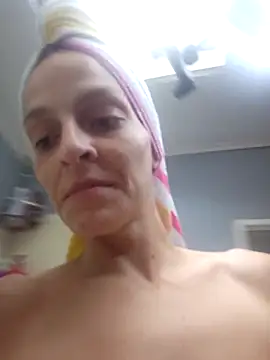 amymatthews92 online show from October 2025 08:20:02 PM