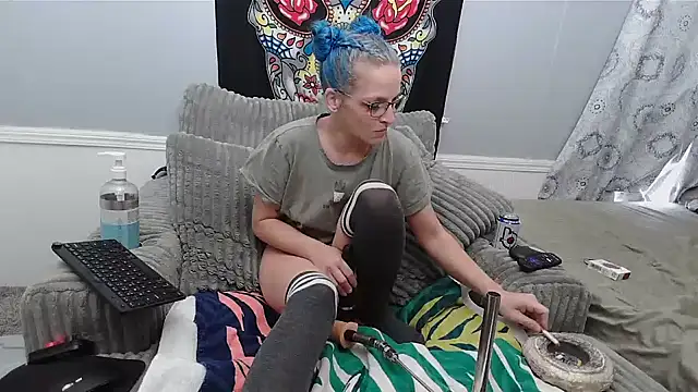 amymatthews92 online show from February 2026 03:42:01 PM