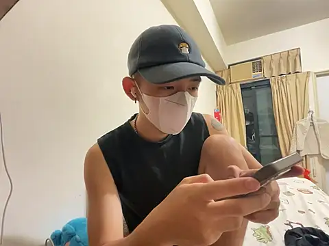 boyjoe10 online show from April 2026 12:44:01 PM