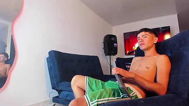 Steven baby69 online show from July 2026 06:52:01 PM