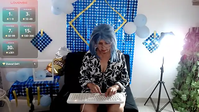ruth blue21 online show from October 2025 04:31:02 PM