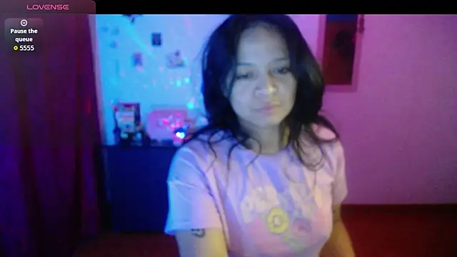 Snapshot of Sara_cute92 chatting on September 2025 10:22:01 AM Sara cute92 online show from September 2025 10:22:01 AM