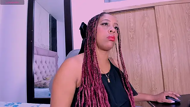 Snapshot of Faver_ chatting on November 2025 12:27:02 PM Faver online show from November 2025 12:27:02 PM