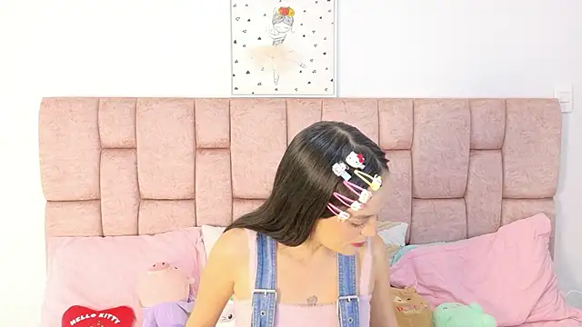 LolaYun online show from November 2025 07:25:02 PM