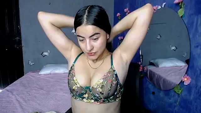 Snapshot of Karina_sweet1 chatting on October 2025 04:08:01 PM Karina sweet1 online show from October 2025 04:08:01 PM