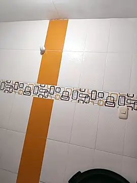 Snapshot of MeliBoobs chatting on October 2025 07:09:01 AM MeliBoobs online show from October 2025 07:09:01 AM